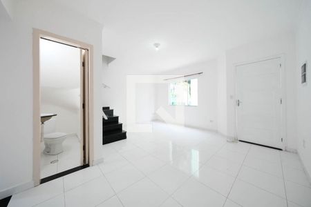 Sala de casa de condomínio para alugar com 3 quartos, 120m² em Vila Guilhermina, São Paulo