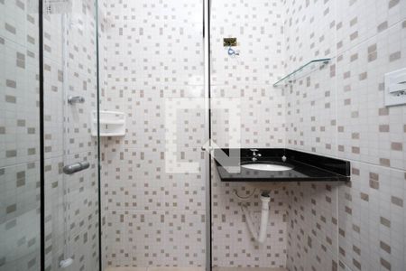 Suíte de casa de condomínio para alugar com 3 quartos, 120m² em Vila Guilhermina, São Paulo