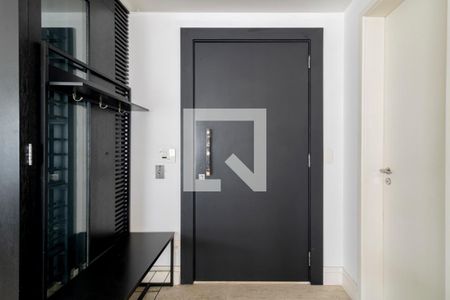 Entrada de apartamento à venda com 3 quartos, 154m² em Itaim Bibi, São Paulo
