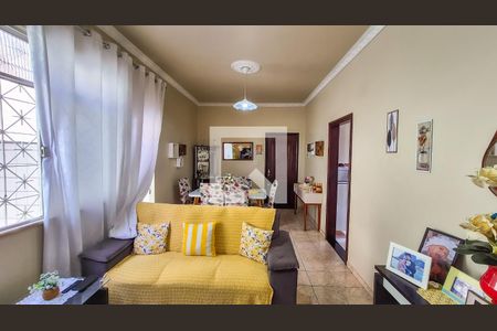 Sala de casa à venda com 3 quartos, 135m² em Vista Alegre, Rio de Janeiro