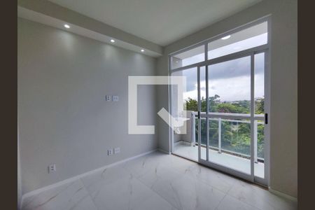 Sala de apartamento para alugar com 1 quarto, 35m² em Recreio dos Bandeirantes, Rio de Janeiro