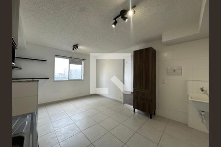 Sala/Cozinha de apartamento para alugar com 1 quarto, 31m² em Barra Funda, São Paulo