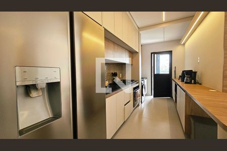 Cozinha e Área de Serviço de apartamento para alugar com 3 quartos, 95m² em Portal do Paraíso Ii, Jundiaí