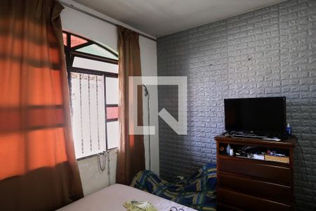 Sala/Quarto de casa à venda com 4 quartos, 360m² em Santa Cruz, Belo Horizonte