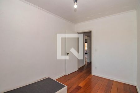 Quarto 1 de apartamento para alugar com 3 quartos, 230m² em Sarandi, Porto Alegre