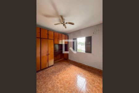 Quarto 1 de casa para alugar com 2 quartos, 110m² em Vila Arapua, São Paulo