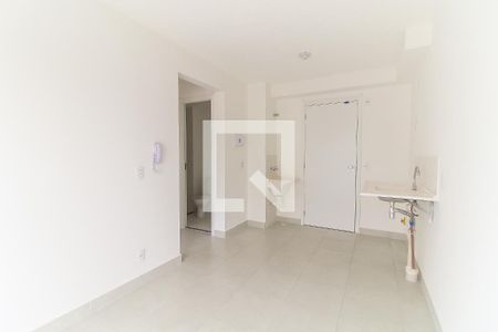 Sala/Cozinha de apartamento para alugar com 2 quartos, 34m² em Vila Carmosina, São Paulo