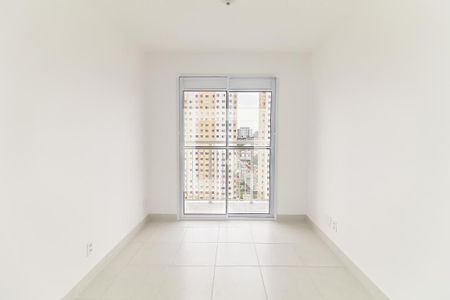 Sala/Cozinha de apartamento para alugar com 2 quartos, 34m² em Vila Carmosina, São Paulo