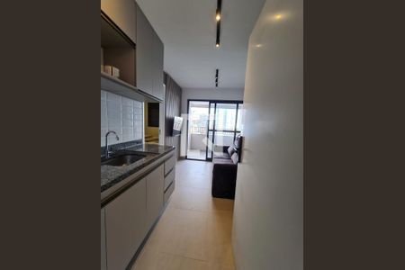 Cozinha de apartamento para alugar com 1 quarto, 27m² em Vila Olímpia, São Paulo