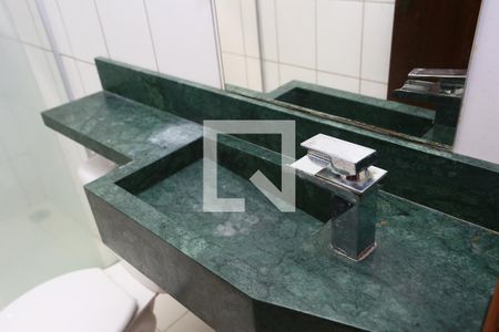 Banheiro de casa para alugar com 1 quarto, 38m² em Parque Arariba, São Paulo