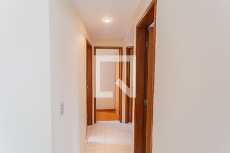 Corredor de apartamento à venda com 3 quartos, 75m² em Horto, Belo Horizonte