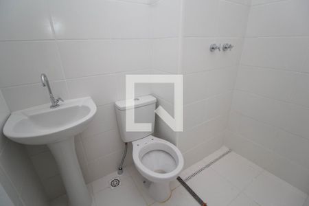 Banheiro de apartamento para alugar com 1 quarto, 30m² em Vila Albertina, São Paulo