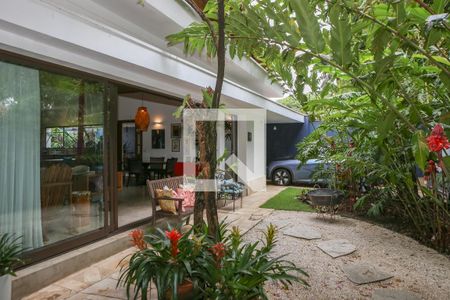 Entrada de casa à venda com 3 quartos, 571m² em Alto da Lapa, São Paulo