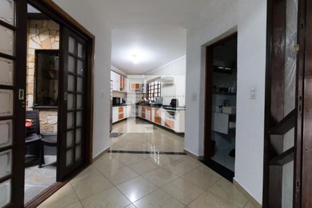 Entrada  de casa para alugar com 3 quartos, 180m² em Jardim Maria Estela, São Paulo