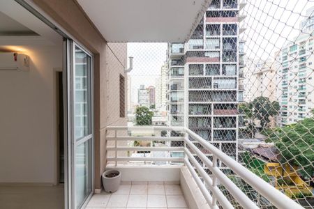 Varanda de apartamento para alugar com 2 quartos, 70m² em Moema, São Paulo