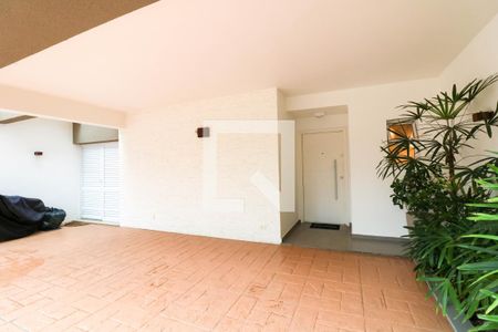 Garagem de casa à venda com 4 quartos, 320m² em Santo Amaro, São Paulo