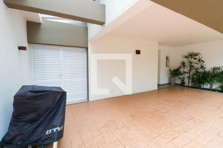 Garagem de casa à venda com 4 quartos, 320m² em Santo Amaro, São Paulo