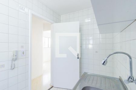 Cozinha de apartamento à venda com 2 quartos, 51m² em Vila Primavera, São Paulo