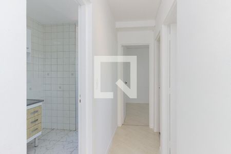 Corredor de apartamento à venda com 2 quartos, 51m² em Vila Primavera, São Paulo