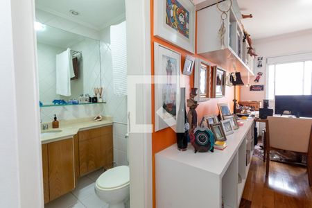 Corredor de apartamento à venda com 2 quartos, 125m² em Vl Pompeia, São Paulo