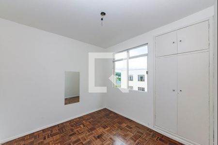Quarto 2 de apartamento para alugar com 2 quartos, 68m² em Coração Eucarístico, Belo Horizonte