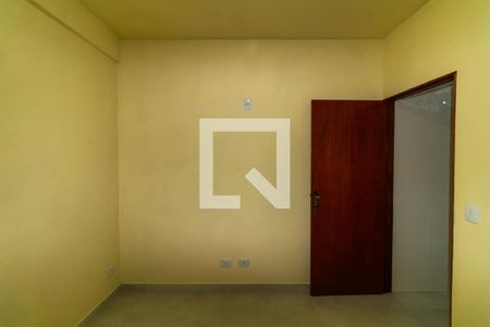 Quarto 1 de casa para alugar com 2 quartos, 80m² em Vila Industrial, São Paulo