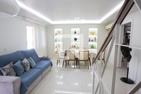 Sala de casa de condomínio à venda com 4 quartos, 167m² em Freguesia (jacarepaguá), Rio de Janeiro