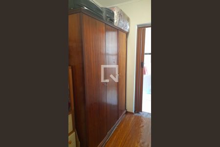 Quarto de casa à venda com 3 quartos, 201m² em Vila Nivi, São Paulo