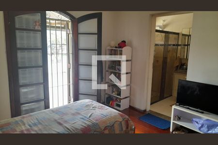 Quarto de casa à venda com 3 quartos, 201m² em Vila Nivi, São Paulo