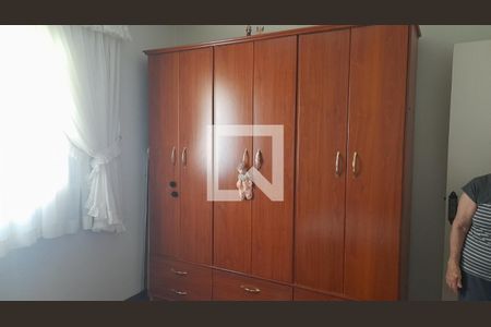 Quarto de casa à venda com 3 quartos, 201m² em Vila Nivi, São Paulo