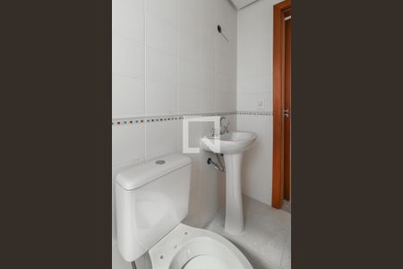 Banheiro da Suíte de apartamento para alugar com 2 quartos, 75m² em Chácara das Pedras, Porto Alegre