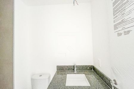 Banheiro de apartamento à venda com 1 quarto, 24m² em Perdizes, São Paulo