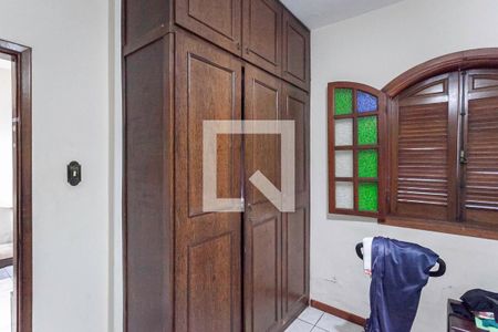 Quarto 1 de casa para alugar com 3 quartos, 276m² em Jardim Guanabara, Belo Horizonte