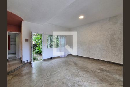 Sala  de casa de condomínio para alugar com 3 quartos, 180m² em Vargem Grande, Rio de Janeiro