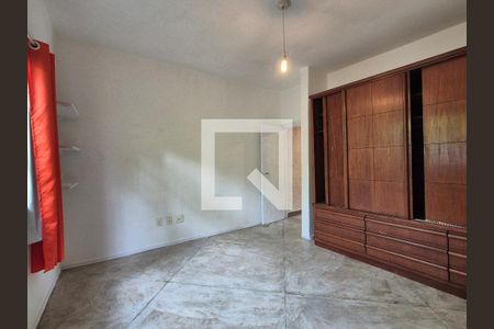 Quarto  de casa de condomínio para alugar com 3 quartos, 180m² em Vargem Grande, Rio de Janeiro