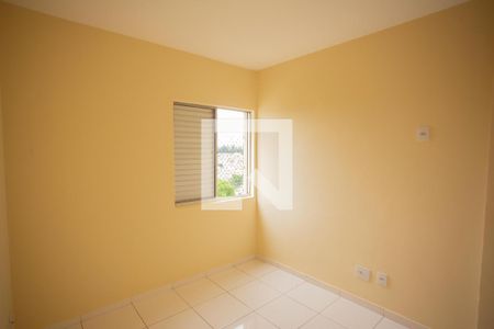 QUARTO 1 de apartamento para alugar com 2 quartos, 52m² em Parque Maria Domitila, São Paulo