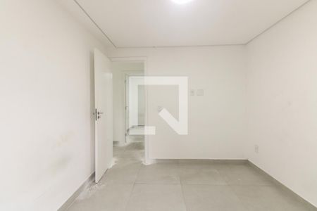 Quarto 1 de apartamento para alugar com 2 quartos, 48m² em Parque São Jorge, São Paulo