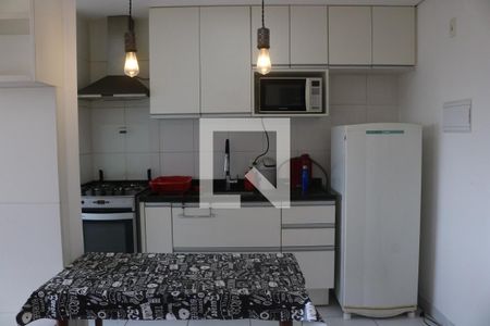 Cozinha e Área de Serviço de apartamento para alugar com 1 quarto, 33m² em Água Branca, São Paulo