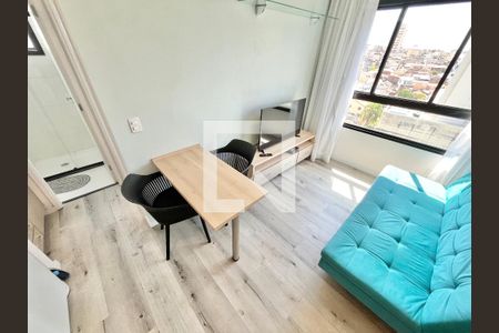 Sala/Cozinha de apartamento para alugar com 2 quartos, 35m² em Parada Inglesa, São Paulo