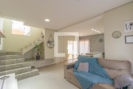 Sala de casa à venda com 3 quartos, 106m² em São José, Canoas