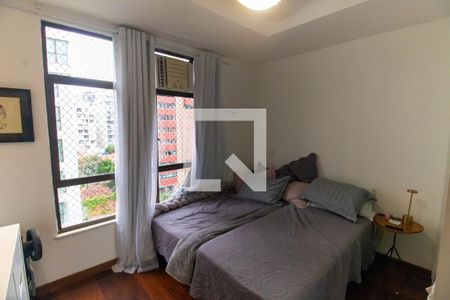 Quarto 1 de apartamento à venda com 4 quartos, 308m² em Icaraí, Niterói