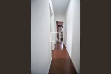 Corredor de apartamento para alugar com 3 quartos, 68m² em Vila Andrade, São Paulo