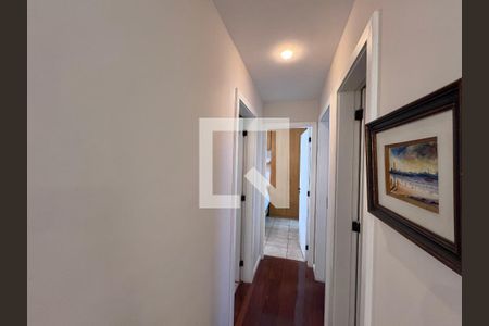 Corredor de apartamento para alugar com 3 quartos, 85m² em Recreio dos Bandeirantes, Rio de Janeiro