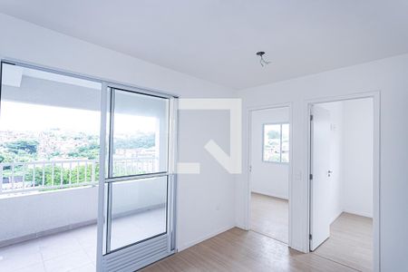 Sala e cozinha de apartamento para alugar com 2 quartos, 32m² em Jardim Jaragua (sao Domingos), São Paulo