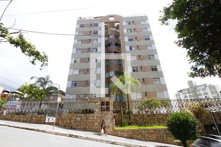 Apartamento para alugar com 3 quartos, 120m² em Gutierrez, Belo Horizonte