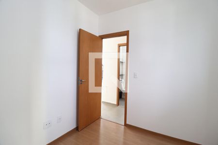 Quarto 1 de apartamento para alugar com 2 quartos, 50m² em Morada da Colina, Uberlândia