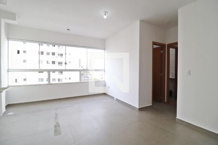 Sala de apartamento para alugar com 2 quartos, 50m² em Morada da Colina, Uberlândia