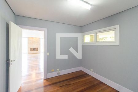 Escritório de casa de condomínio para alugar com 4 quartos, 494m² em Pousada dos Bandeirantes, Carapicuíba