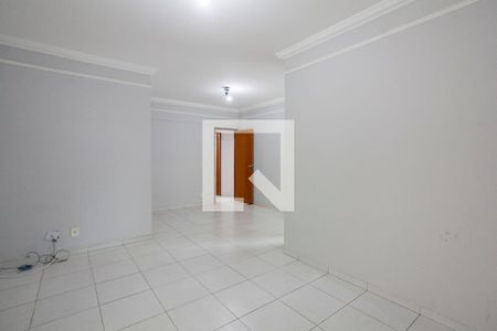 Sala de apartamento para alugar com 3 quartos, 90m² em Saraiva, Uberlândia