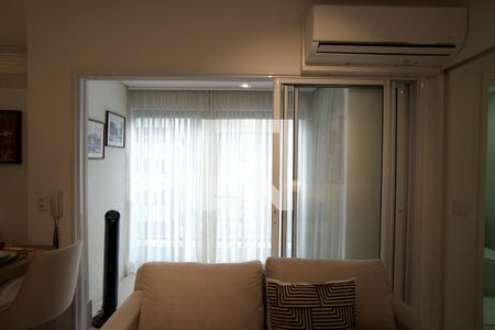 Sala de kitnet/studio para alugar com 1 quarto, 38m² em Vila Mariana, São Paulo